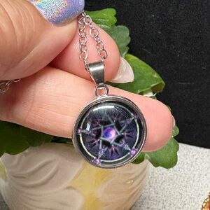 💰💸🤑Free with bundle - purple Wiccan pentagram necklace-add to bundle